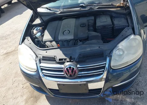 2009 Volkswagen Jetta Se from USA, damaged, VIN 3VWPZ81KX9M298874